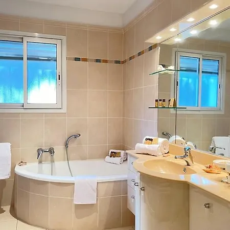 Villa Thalassa Yourhosthelper Saint-Raphaël
